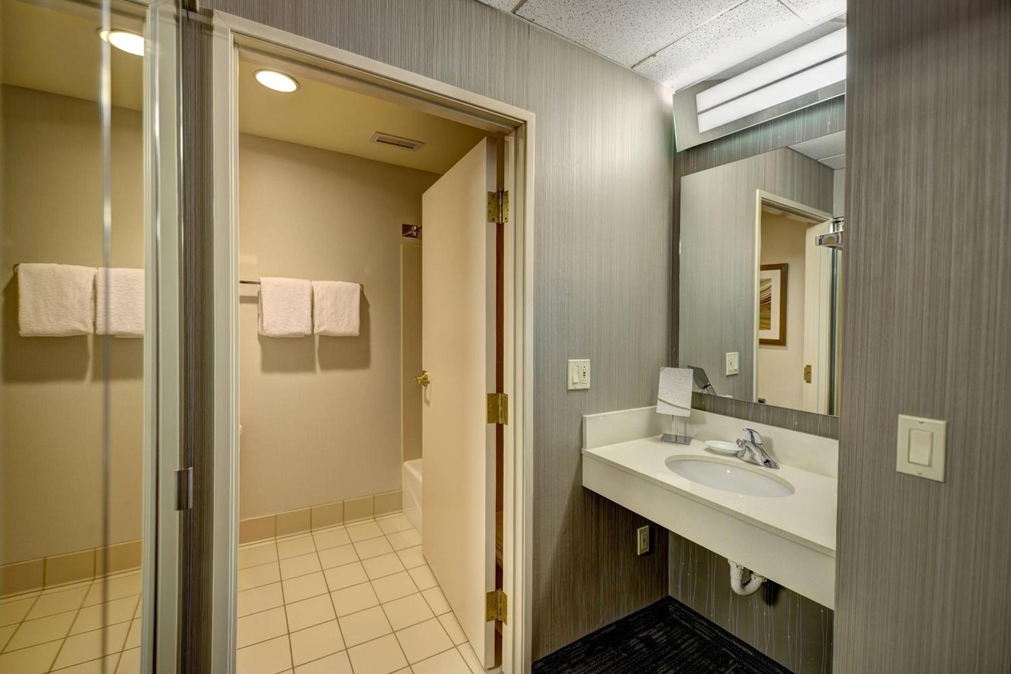 Courtyard Wausau Exterior photo
